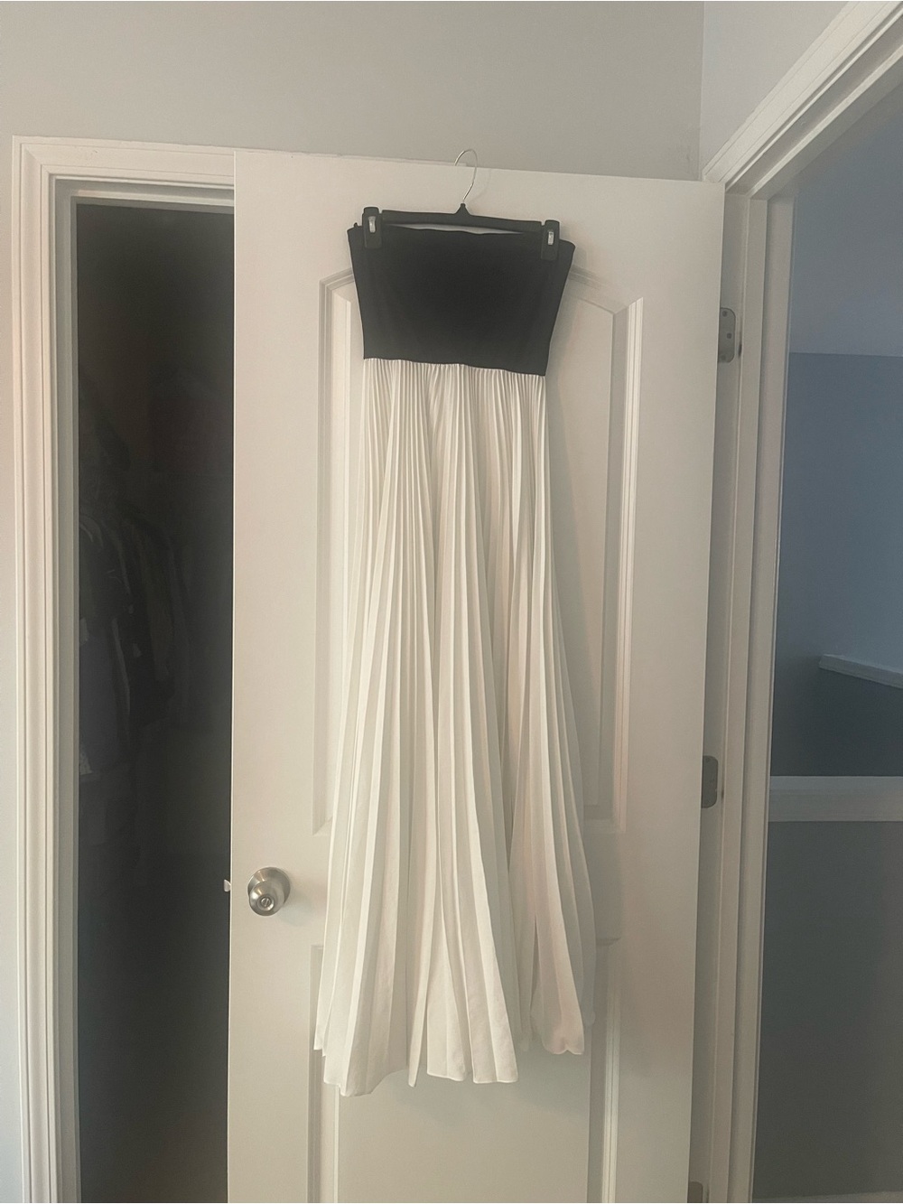 ALEXIS Colorblock Strapless Pleated Maxi Dress Black White Size M - Picture 7 of 8